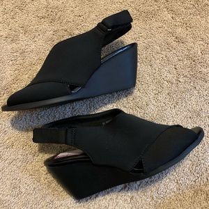 Bandolino Wedges